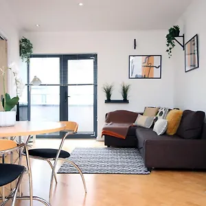 The Hayes By Mia Living 2 Bedroom In Centre Apartment Cardiff