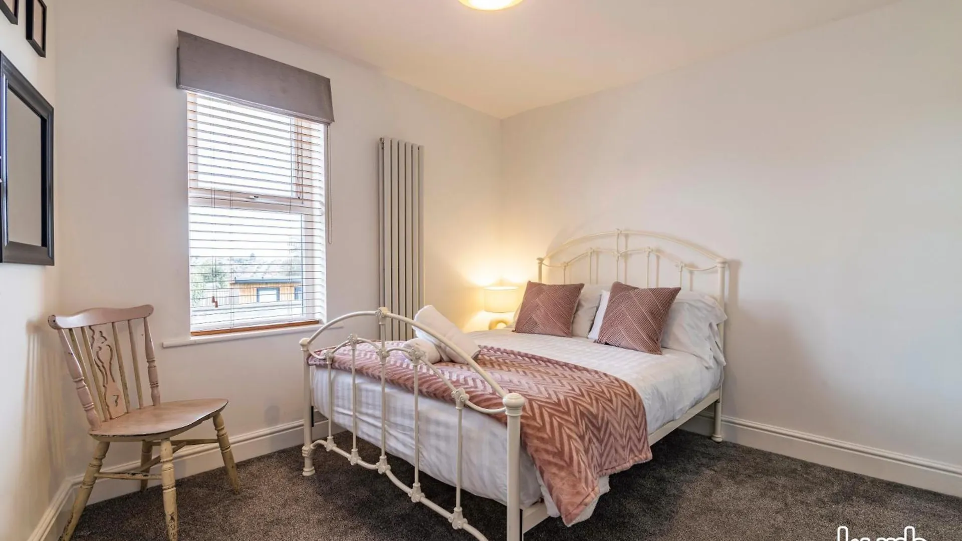 Carlton Hill House - 5 Bedroom House With Parking نوتينغهام 0*,